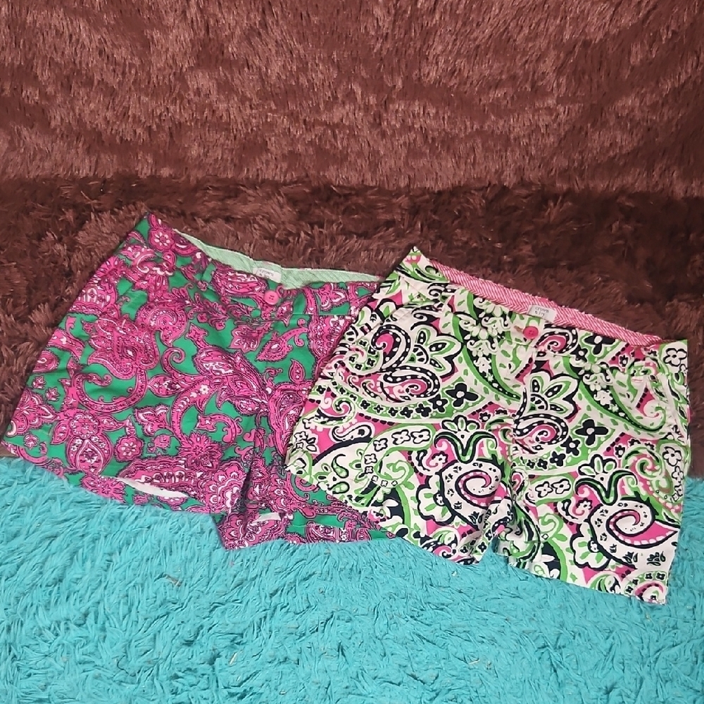 Lot of 2 Crown & Ivy Shorts in Paisley Print